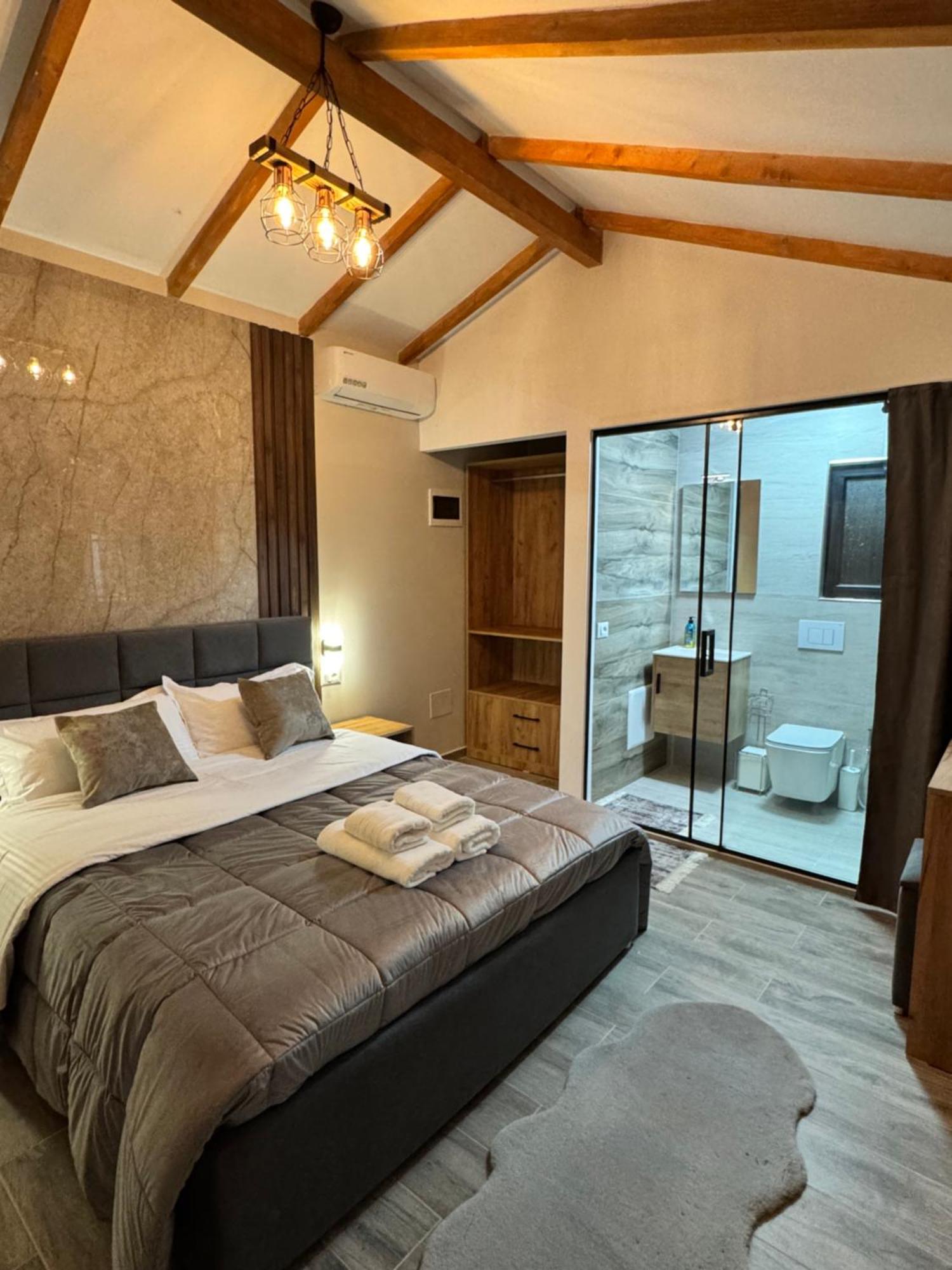 Alpinehouse 2*